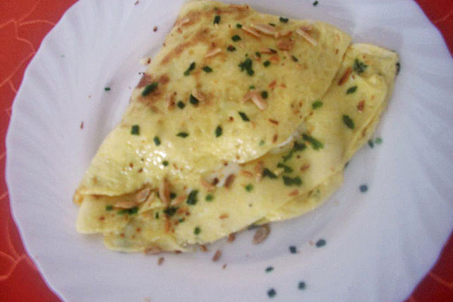 Omelett mit Mandeln und Brie von Kräuterlady| Chefkoch