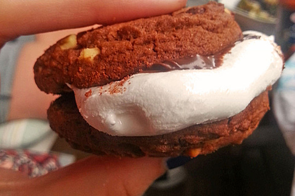 Cookie-Marshmallow-Dessert vom Grill