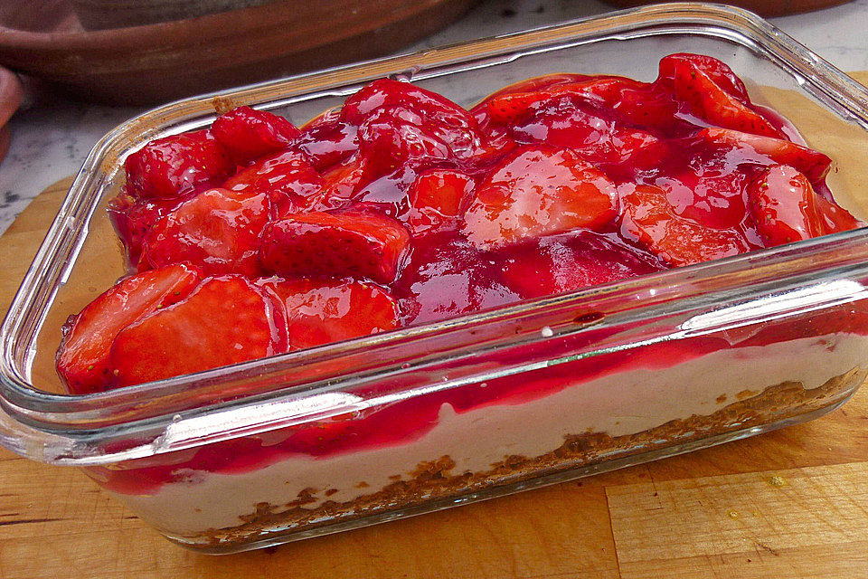 Strawberry Pretzel Salad