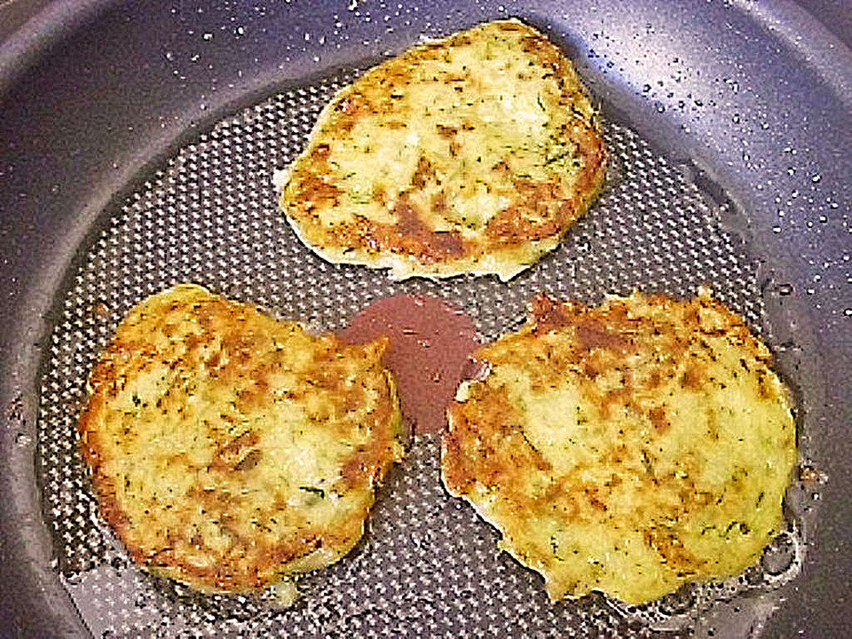Kartoffel-Zucchini-Puffer von Kräuterlady | Chefkoch