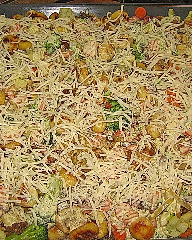 Pfifferlings-Gnocchi-Gemüse Auflauf