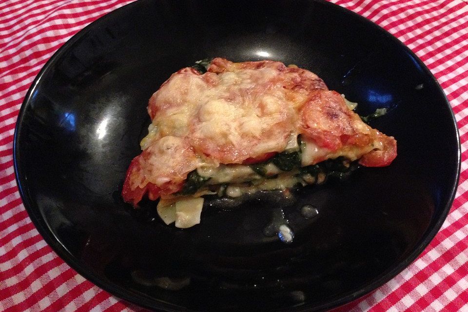 Vegetarische Spinat-Tomaten-Lasagne