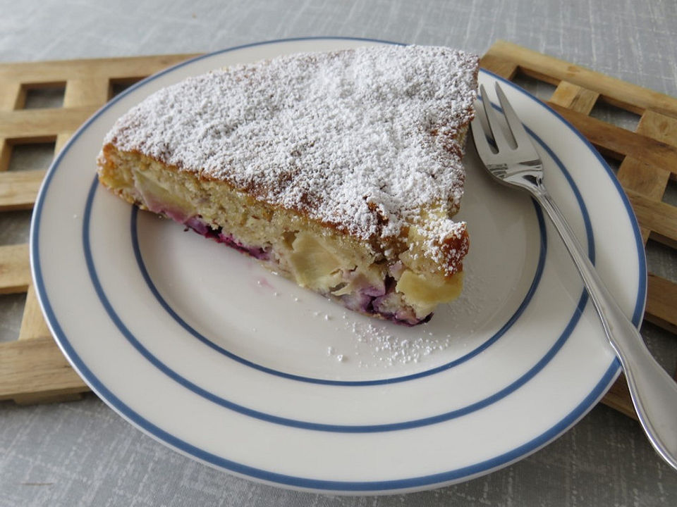 Saftiger Nusskuchen mit Äpfeln von Schmaddies| Chefkoch