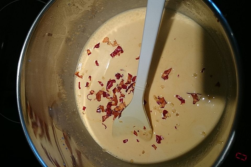 Easy Delicious Chili Cheese Sauce