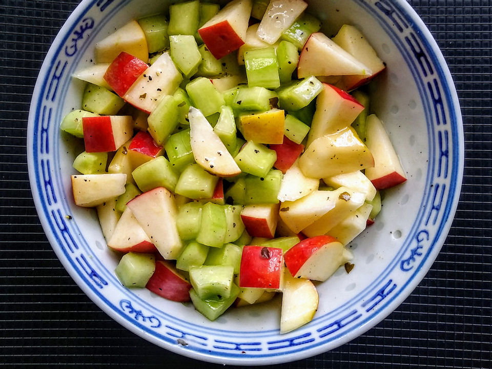 Apfel-Gurkensalat von luzi66| Chefkoch