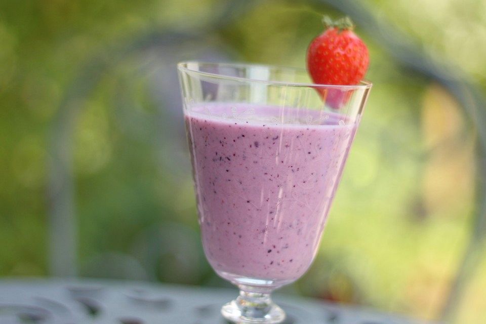 Violett Shake - Heidelbeer und Erdbeere