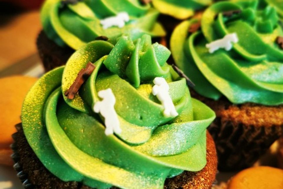 Red Velvet Cupcakes with Cream Cheese Frosting