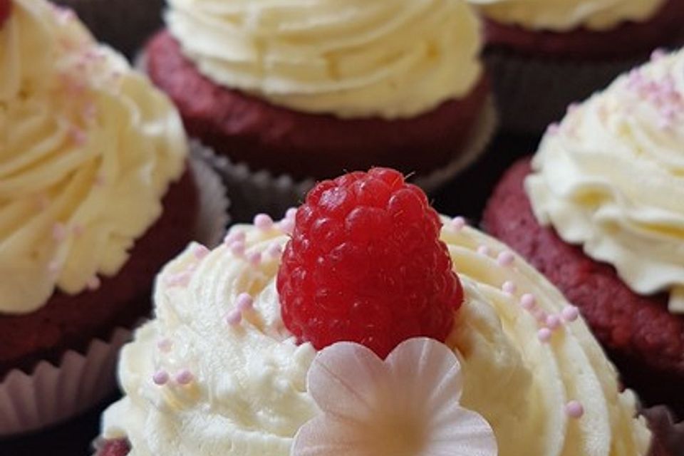 Red Velvet Cupcakes with Cream Cheese Frosting