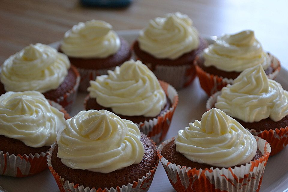 Red Velvet Cupcakes with Cream Cheese Frosting