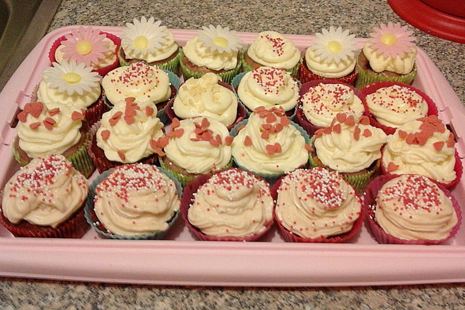 Red Velvet Cupcakes with Cream Cheese Frosting