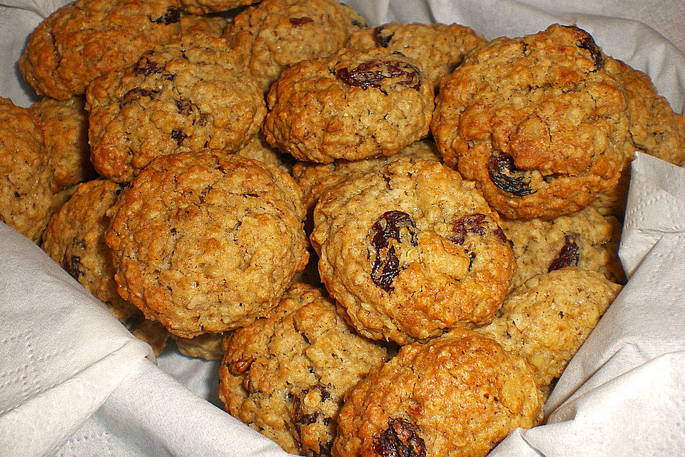 Haferflocken-Cookies mit Rosinen und Ingwer