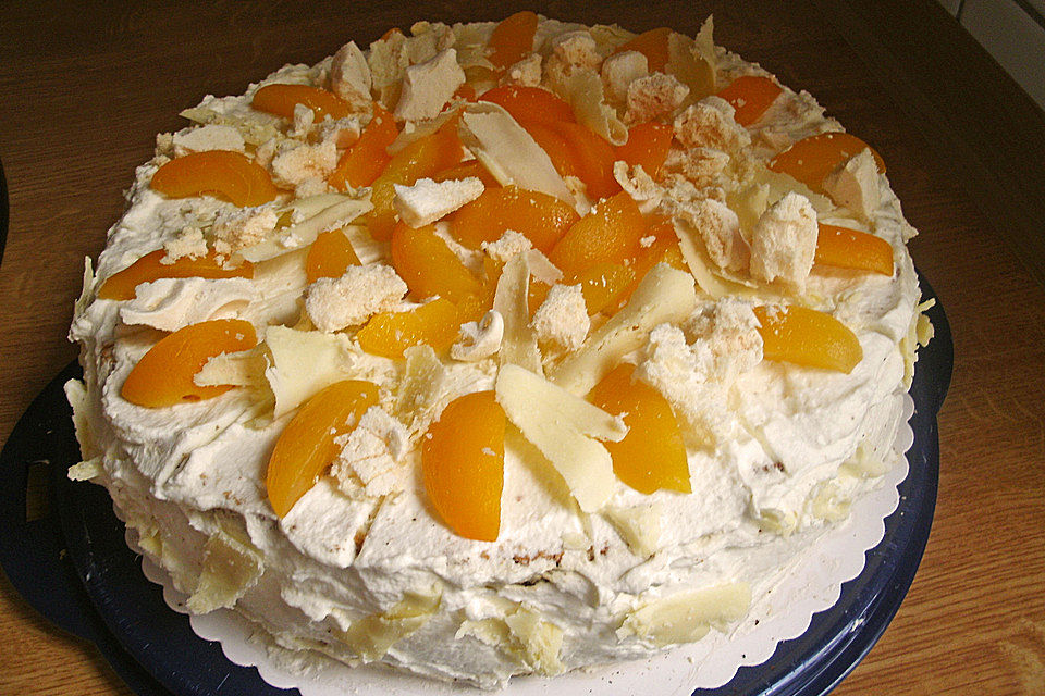 Aprikosen-Prosecco-Torte