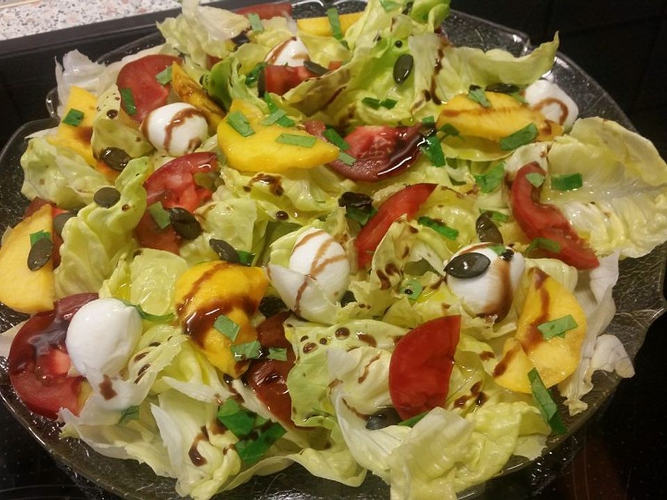 Bunter Blattsalat mit Pfirsichen von gloryous | Chefkoch
