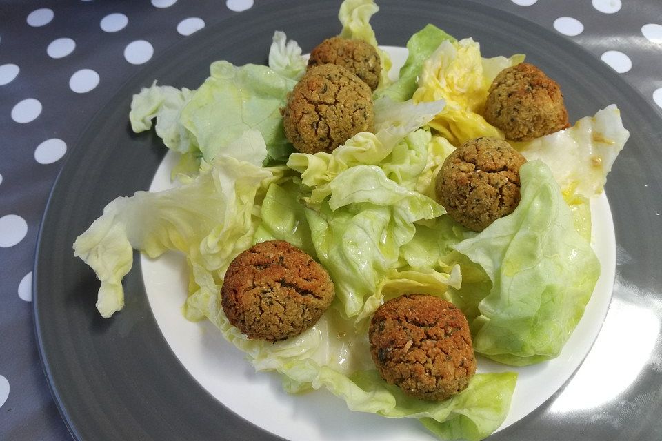 Schnelle Falafel aus Kichererbsenmehl