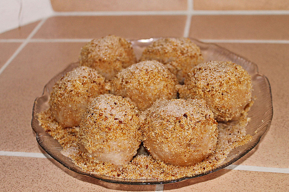 Aprikosenknödel