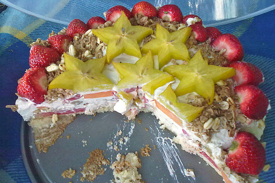 Obstlastige Sommertorte