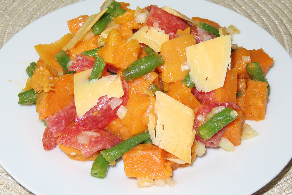 Süßkartoffelsalat mit Bohnen à la Gabi