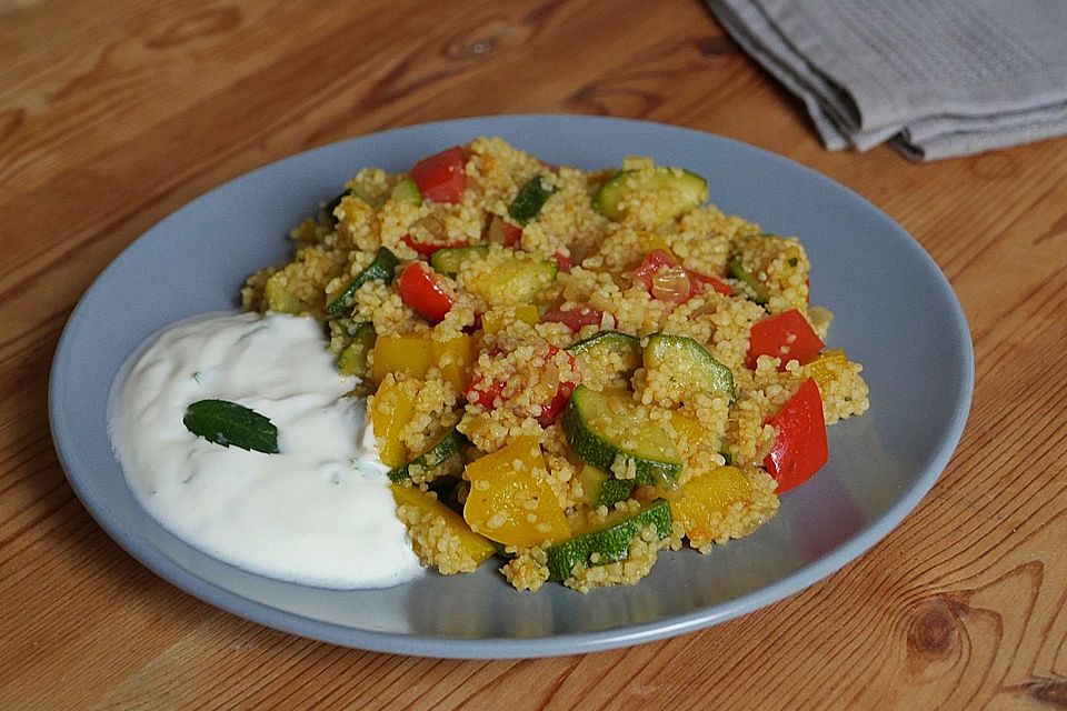 Schnelles Curry-Couscous-Gemüse aus dem Wok