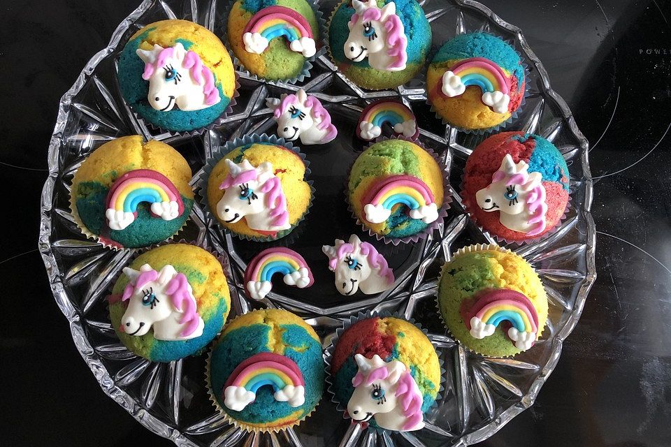 Schnelle Rainbow-Muffins