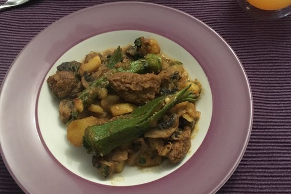 Rind-Kartoffel-Curry mit Okra aus Birma