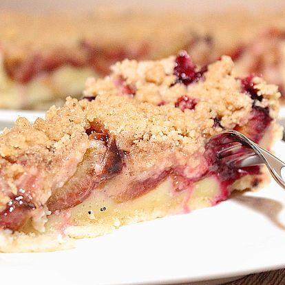 Gateau Vegan Aux Pruneaux Et Crumble A La Cannelle Recipe How To Make Calories Ingredients And Nutrition Foodcors France France