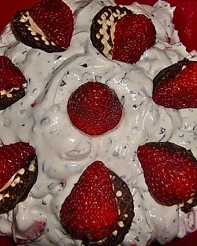 Erdbeer-Schokokuss-Dessert