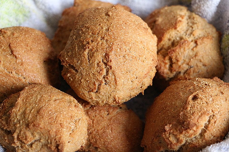 Dinkel-Kartoffelmehl-Brötchen mit Quark und Natron Dinkel-Kartoffelmehl-Brötchen mit Quark und Natron