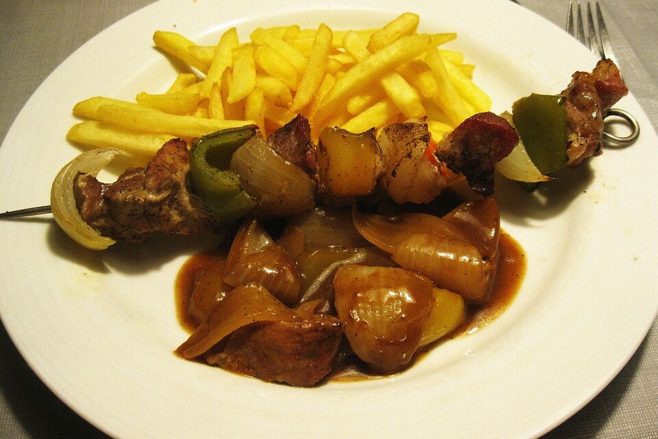 Schaschlik mit selbstgemachter Schaschliksoße