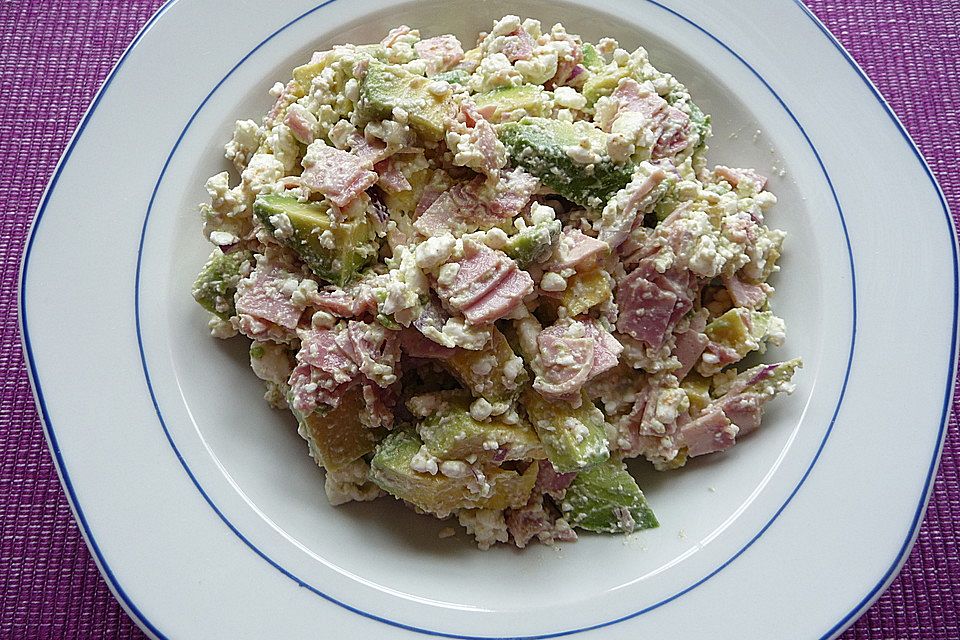 Low Carb Hüttenkäse Salat