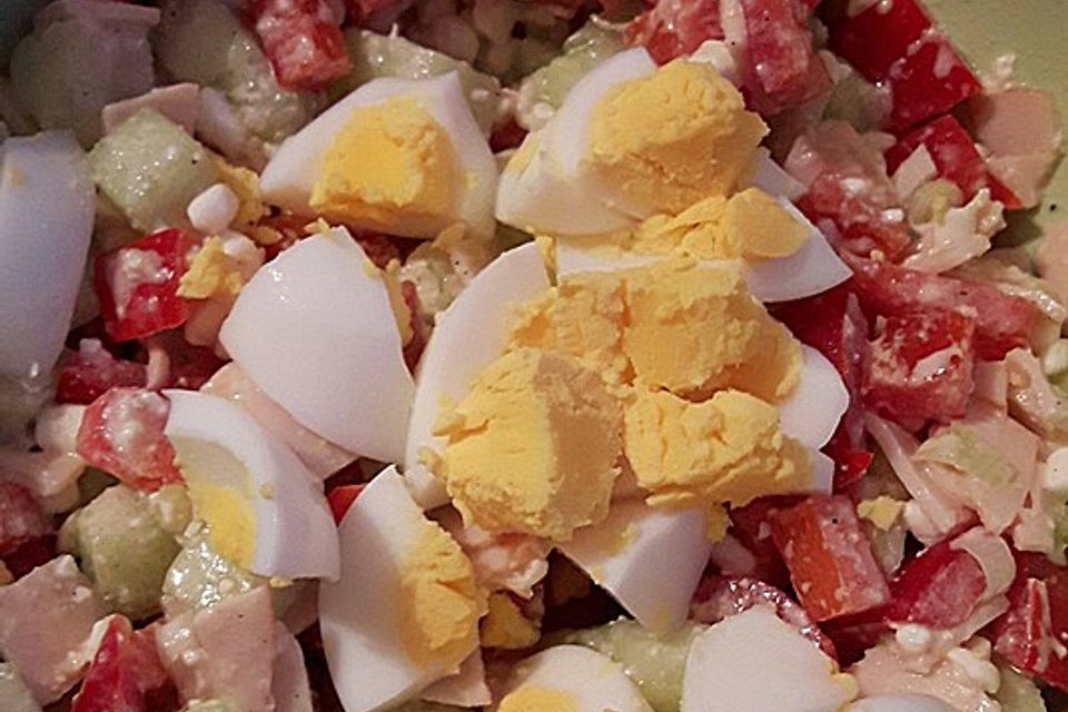 Low Carb Hüttenkäse Salat