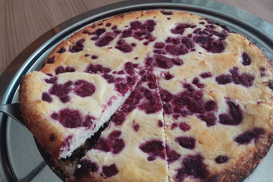 Low Carb-Quarkkuchen mit Früchten