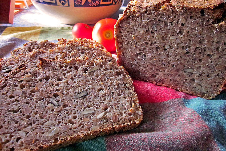 Rübes kerniges Weizenbrot mit Kürbiskernen