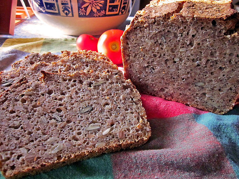 Rübes kerniges Weizenbrot mit Kürbiskernen von Rübe1| Chefkoch