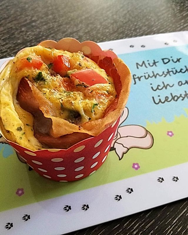 Frühstücks-Muffin mit Ei