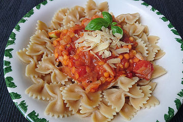 Vegetarische Rote Linsen-Bolognese