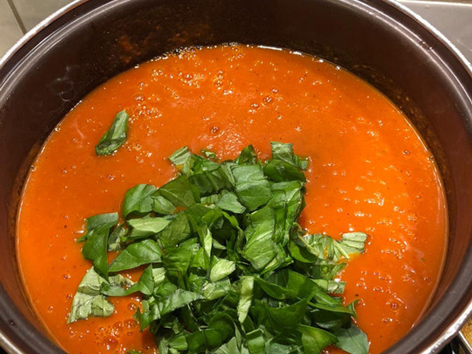 Tomatensuppe mit Basilikum von romazotti| Chefkoch
