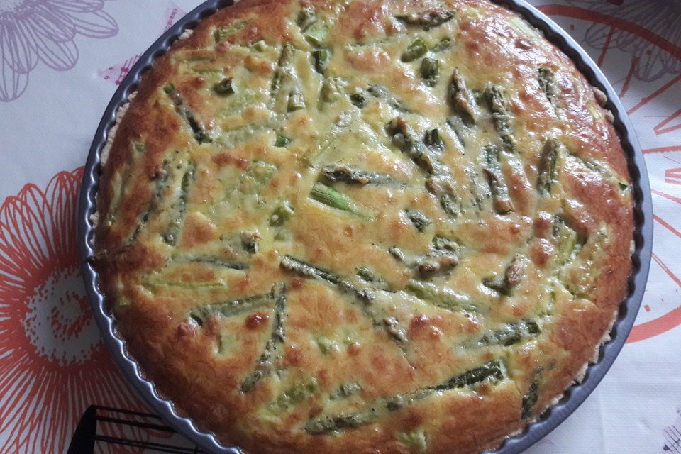 Spargelquiche mit Ziegenkäse