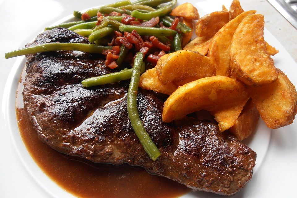 Pferdesteak mit pikanter Zwiebelsoße