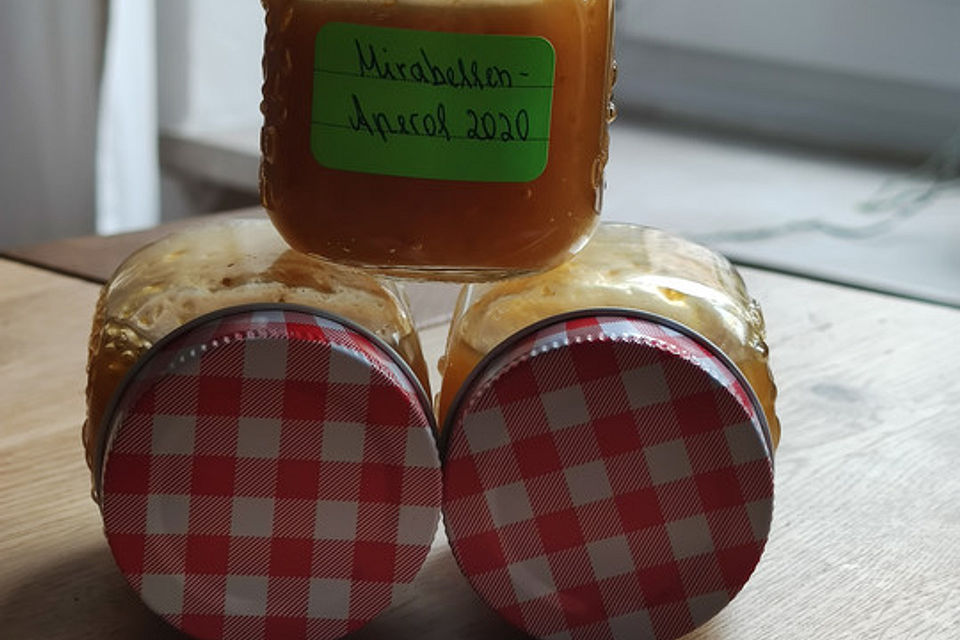 Mirabellenmarmelade mit Aperol