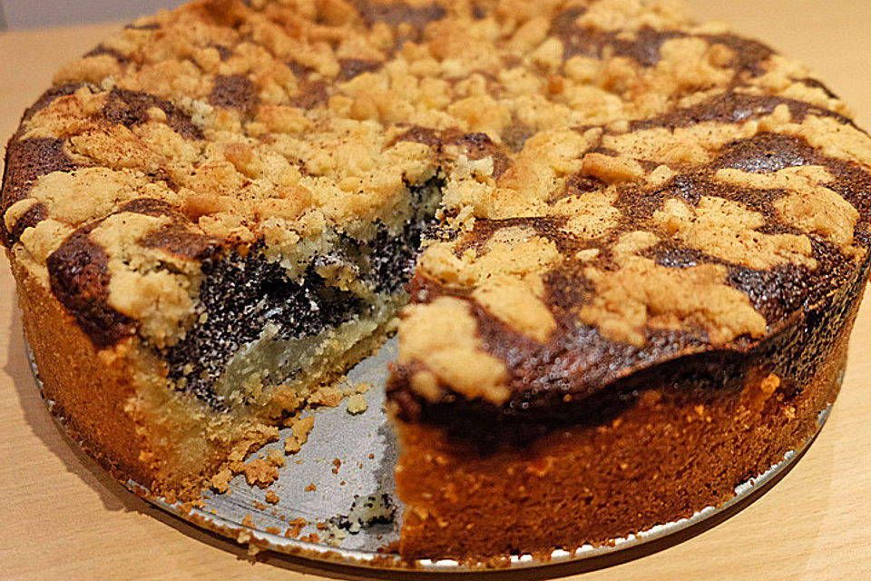 Mohnkuchen mit Quark und Streuseln