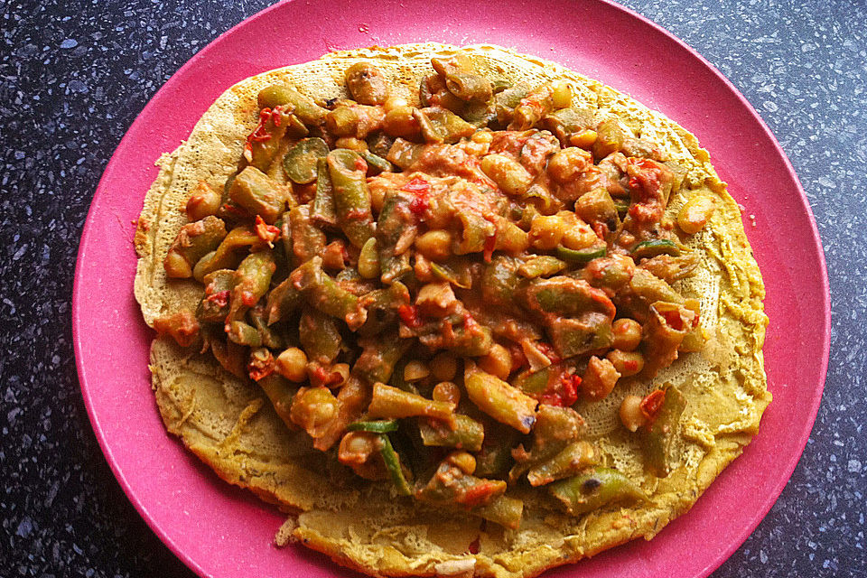 Bohnenragout auf Farinata