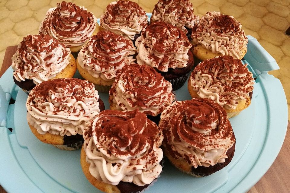 Tiramisu-Cupcakes mit Amaretto