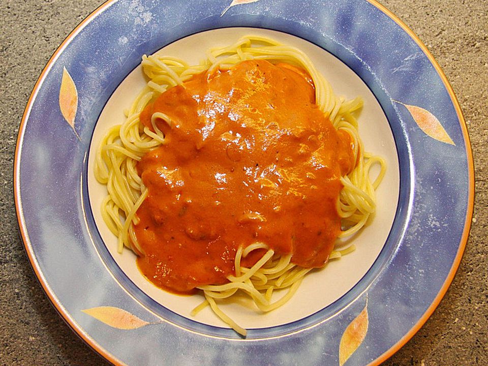 Spaghetti mit Tomatenkäsesoße von Pünktchen26| Chefkoch