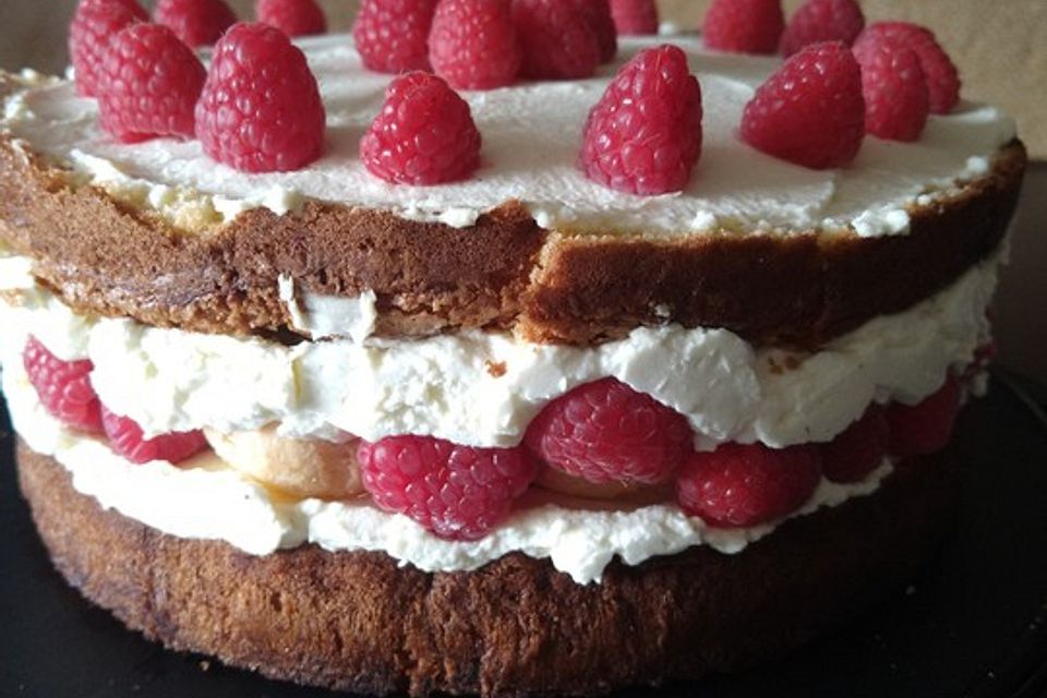 Himbeer-Sahne-Quark-Torte mit Miniwindbeuteln