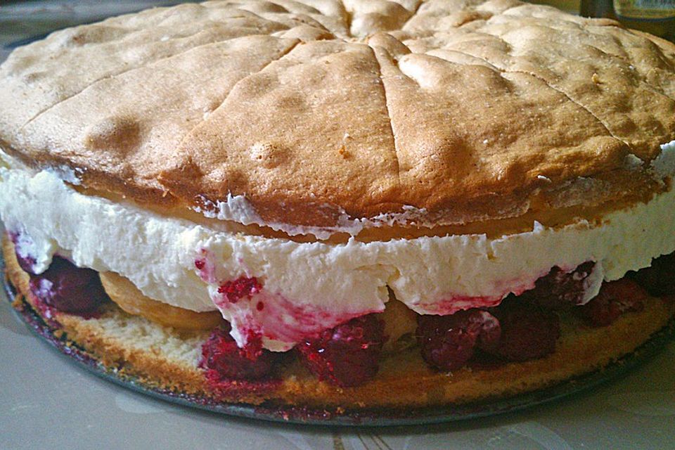 Himbeer-Sahne-Quark-Torte mit Miniwindbeuteln