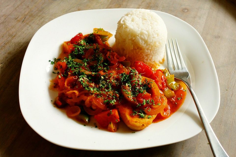 Putensteak mit Zwiebelgemüse und Curry