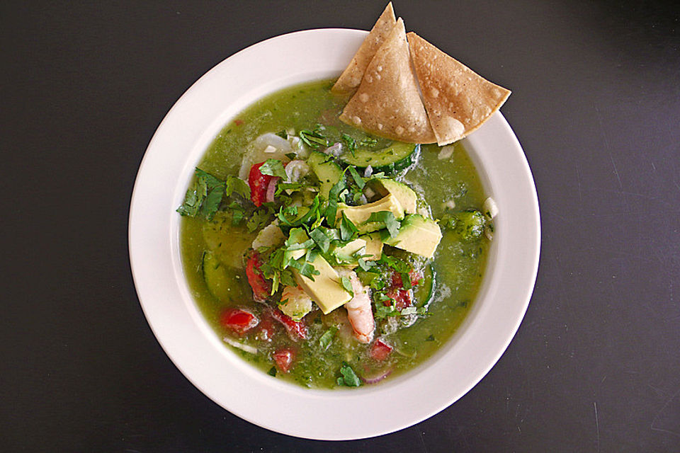 Aguachile - Jakobsmuscheln und Garnelen in spritzig scharfer Sauce