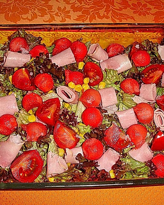 Sommersalat mit Wassermelone und Kochschinken