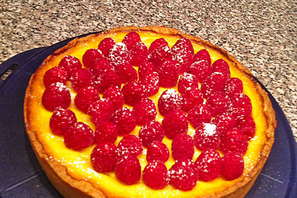 Käsekuchen mit Himbeeren