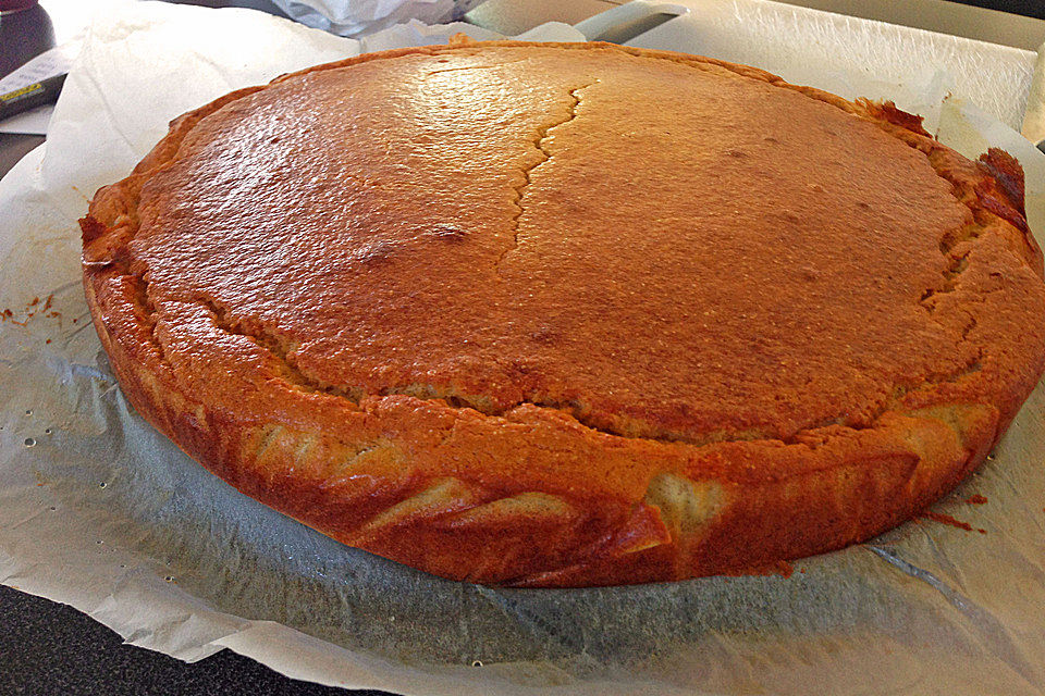 Käsekuchen mit Magertopfen und Dinkelgrieß